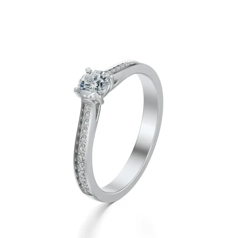 Pierścionek białe złoto z diamentami